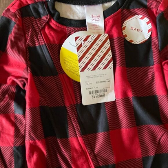 Red and Black Buffalo Plaid Kids One Piece PJs 24m NWT - Picture 4 of 5